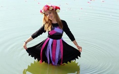 《朋友年轻的妈妈》中字头歌词